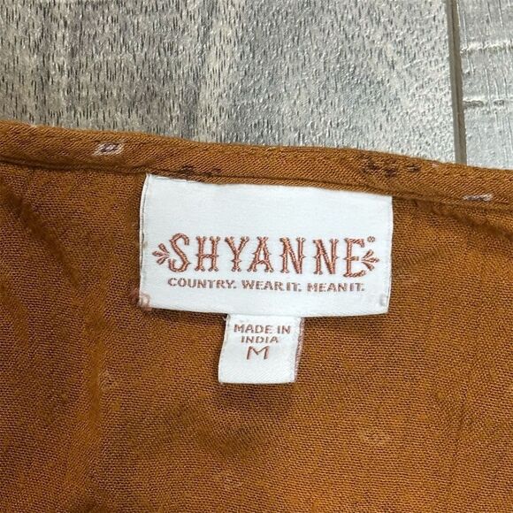 Shyanne Women's Orange Blouse M Long Sleeve Double-Tie Eyelet Pattern - Picture 4 of 4